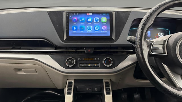 View Kia Carens Image 31 Used Kia Carens Image 31