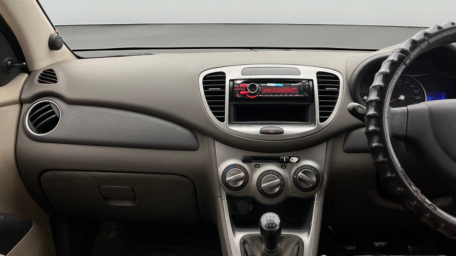 View 2014 Hyundai i10 1.1 Magna Image 30 Used 2014 Hyundai i10 1.1 Magna Image 30