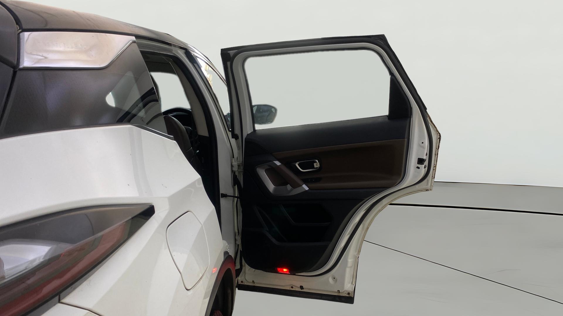 View 2021 Tata Harrier XE Image 7 Used 2021 Tata Harrier XE Image 7