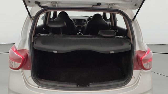 View Hyundai Grand i10 Image 38 Used Hyundai Grand i10 Image 38