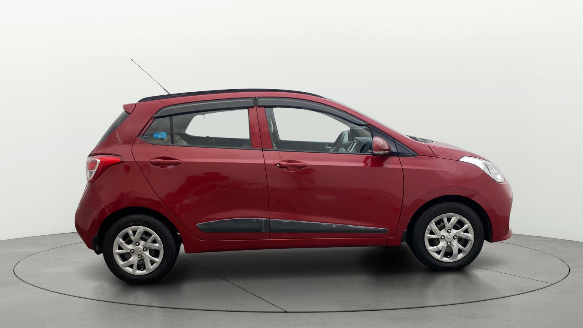 View 2018 Hyundai Grand i10 1.2 Sportz Diesel Image 8 Used 2018 Hyundai Grand i10 1.2 Sportz Diesel Image 8