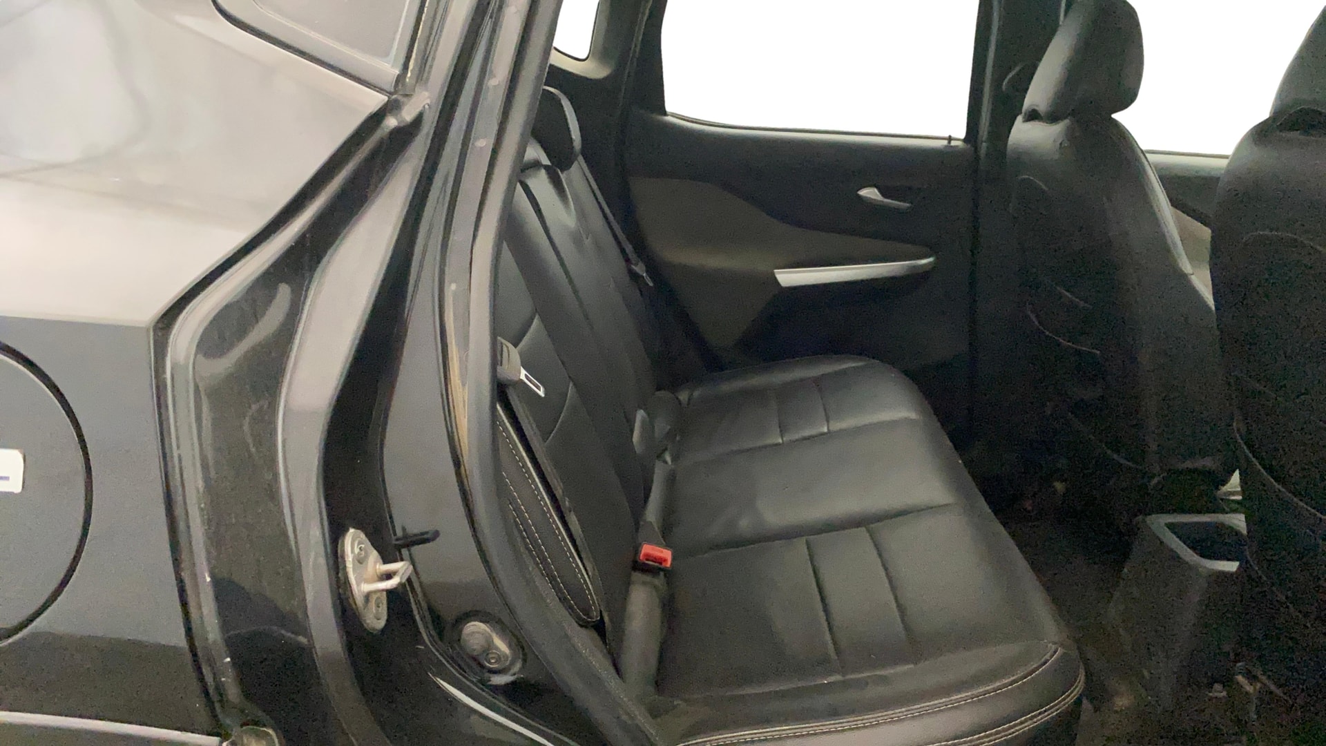 View 2022 Nissan Magnite XV Image 31 Used 2022 Nissan Magnite XV Image 31