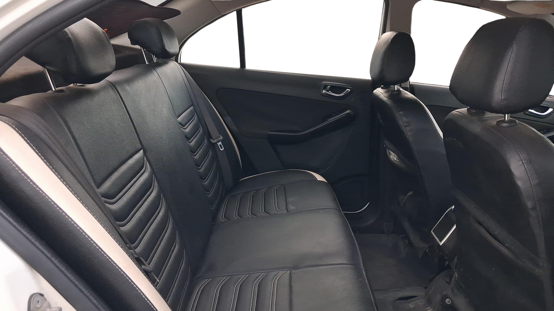 View 2016 Tata Zest XM Petrol Image 29 Used 2016 Tata Zest XM Petrol Image 29