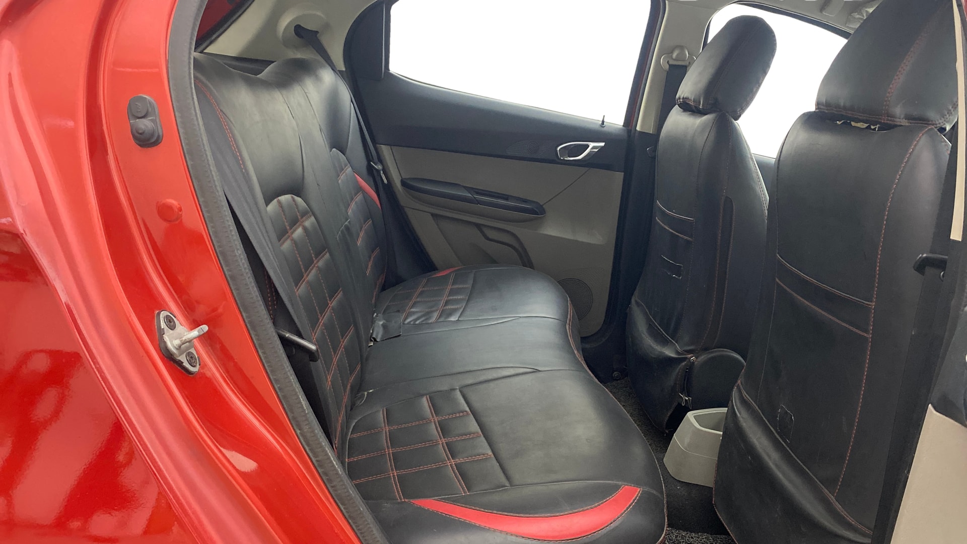 View 2018 Tata Tiago Revotorq XB Image 28 Used 2018 Tata Tiago Revotorq XB Image 28