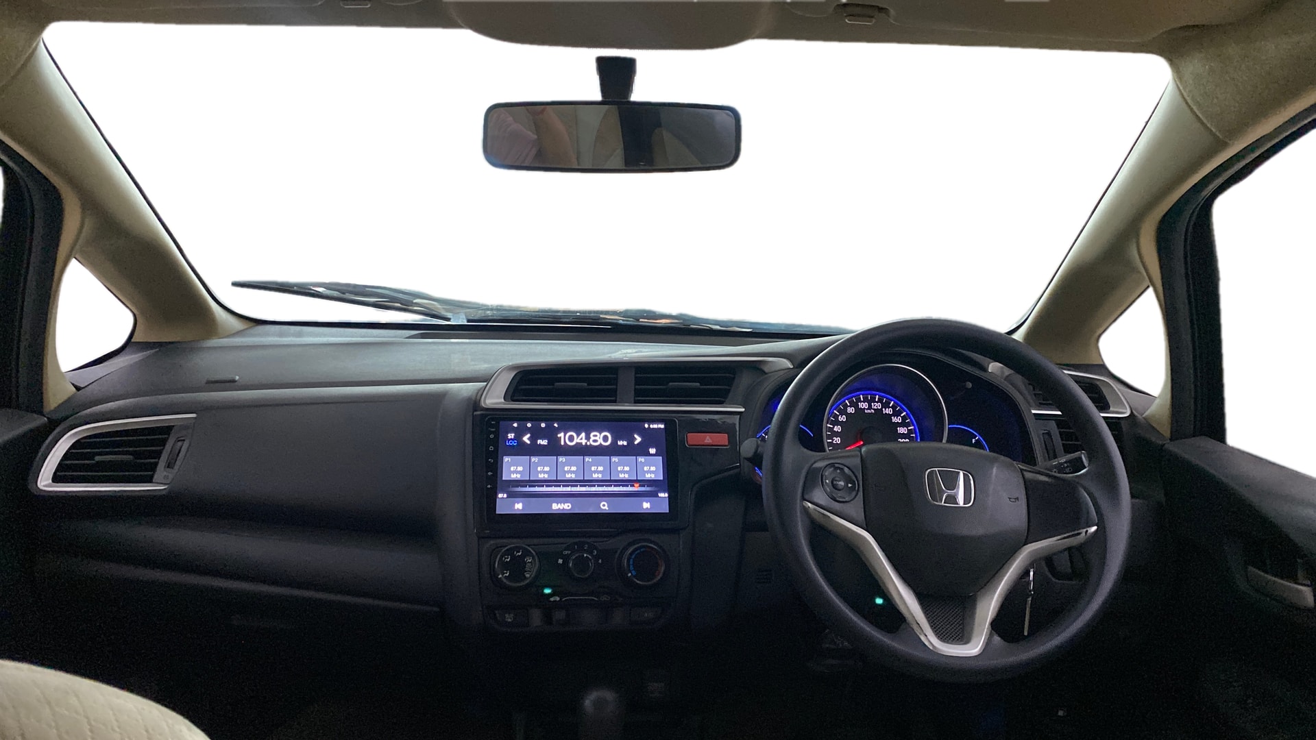 View 2016 Honda Jazz E MT Diesel Image 15 Used 2016 Honda Jazz E MT Diesel Image 15