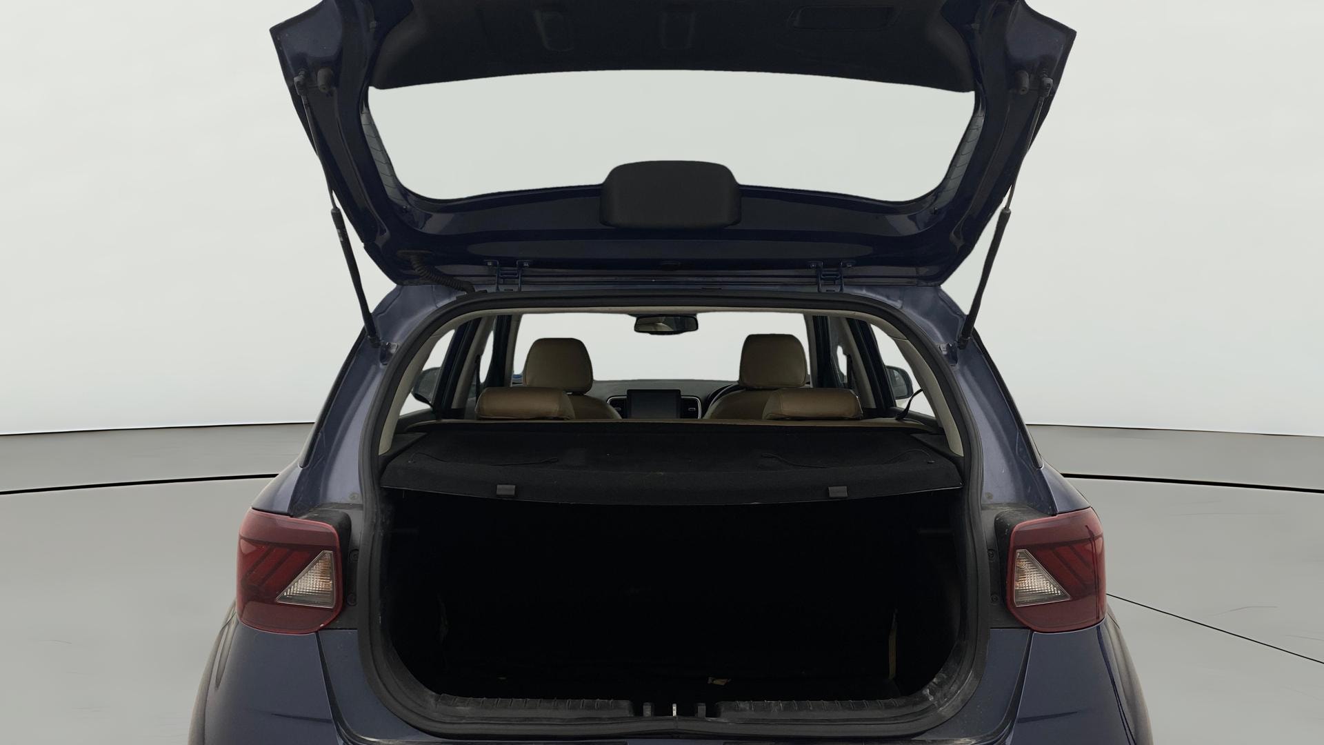 View 2020 Hyundai Venue SX Plus 1.0 Petrol AT Image 40 Used 2020 Hyundai Venue SX Plus 1.0 Petrol AT Image 40