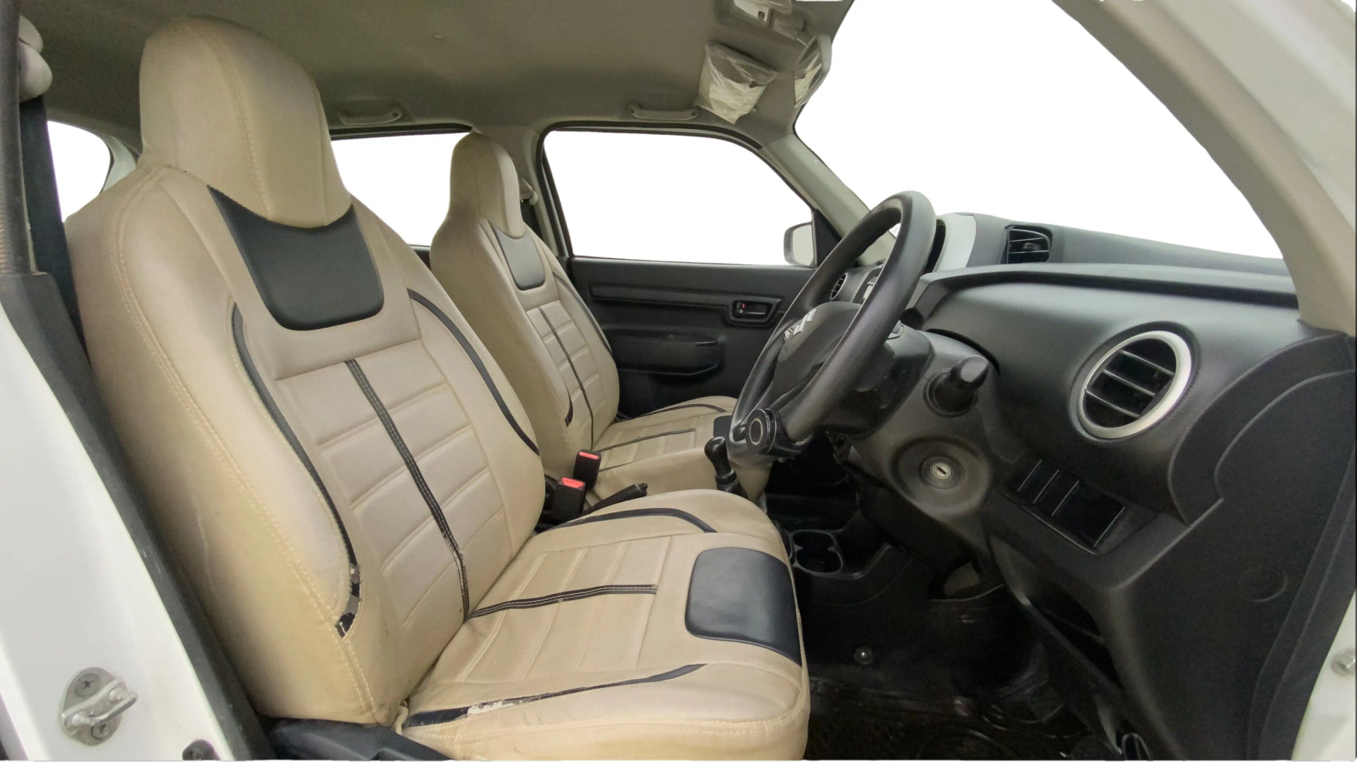 View 2020 Maruti Suzuki 1000 Base Variant Image 25 Used 2020 Maruti Suzuki 1000 Base Variant Image 25