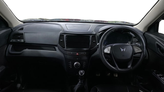 View Mahindra XUV300 Image 31 Used Mahindra XUV300 Image 31