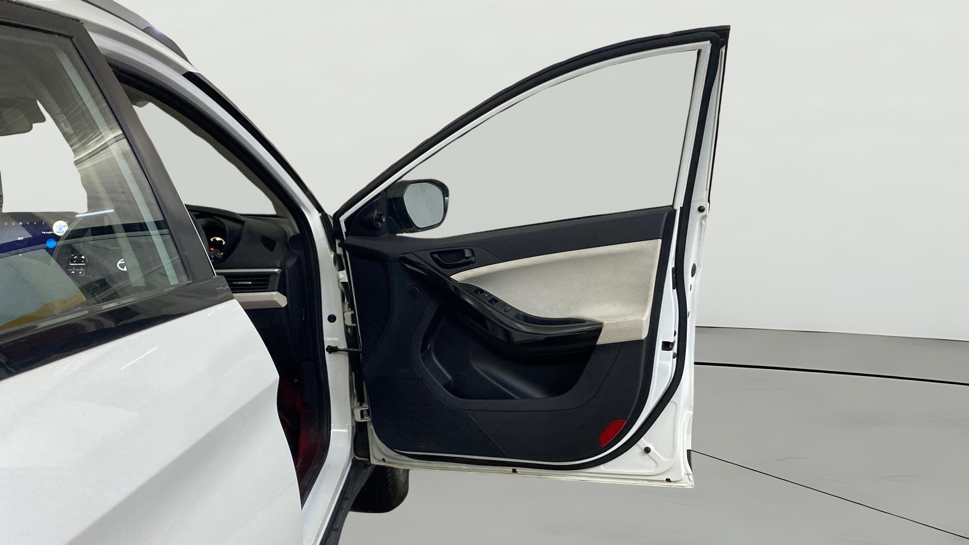 View 2025 Tata Nexon Revotron XE Image 46 Used 2025 Tata Nexon Revotron XE Image 46