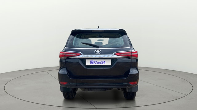 View Toyota Fortuner Image 42 Used Toyota Fortuner Image 42