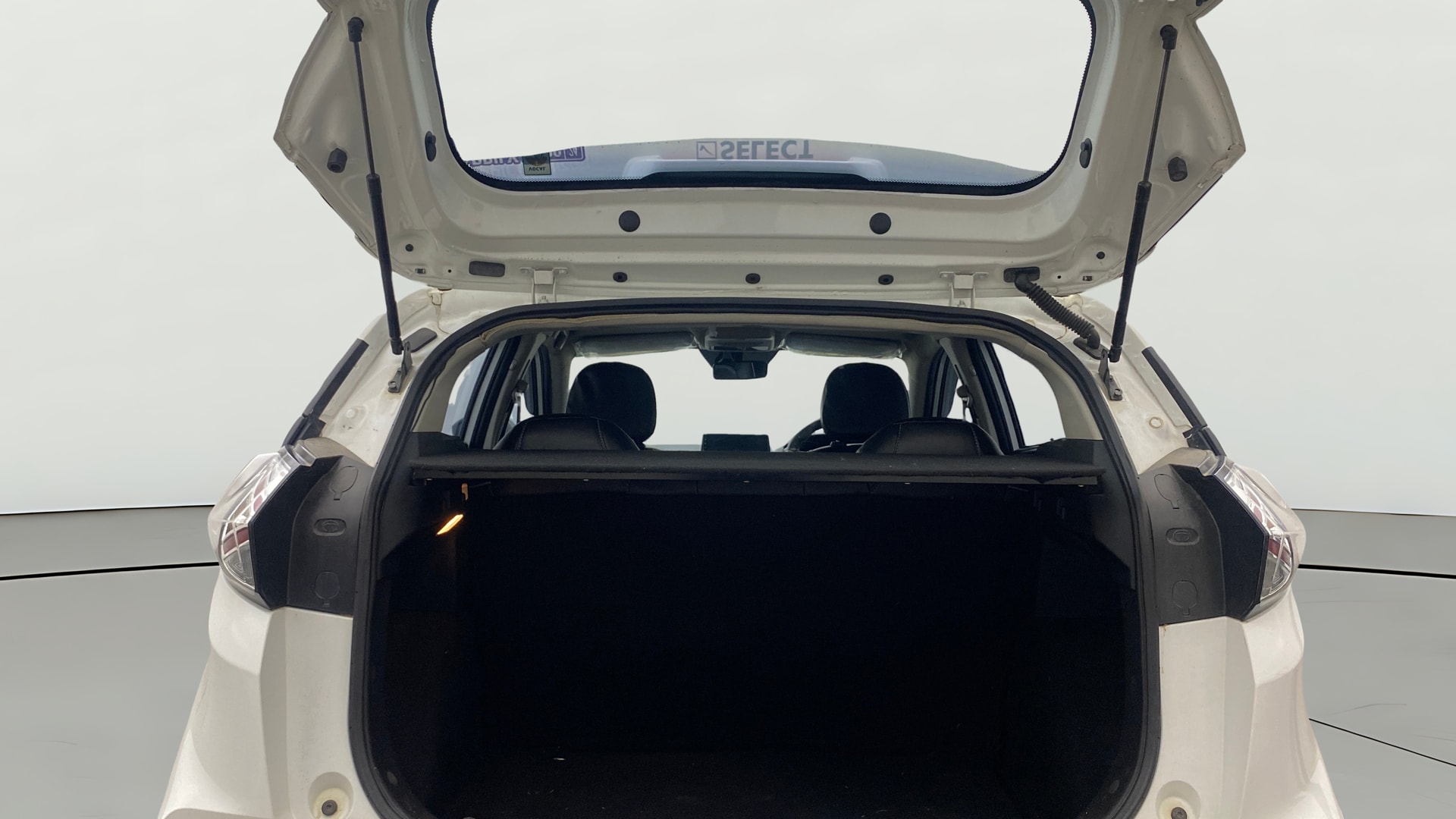 View 2023 Tata Nexon Revotron XE Image 38 Used 2023 Tata Nexon Revotron XE Image 38