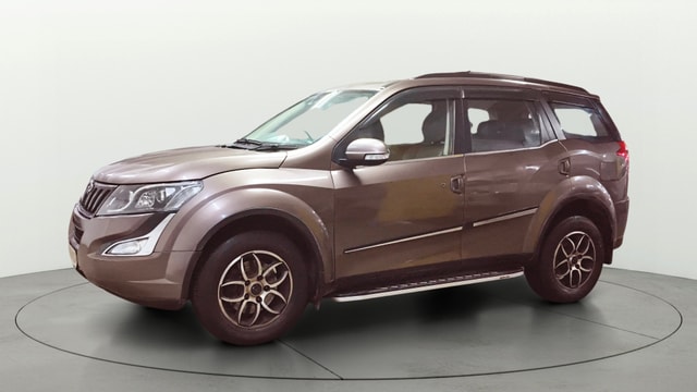 View Mahindra XUV500 Image 23 Used Mahindra XUV500 Image 23