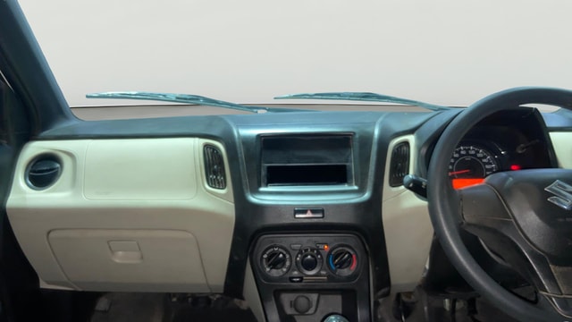 View Maruti Suzuki 1000 Image 17 Used Maruti Suzuki 1000 Image 17