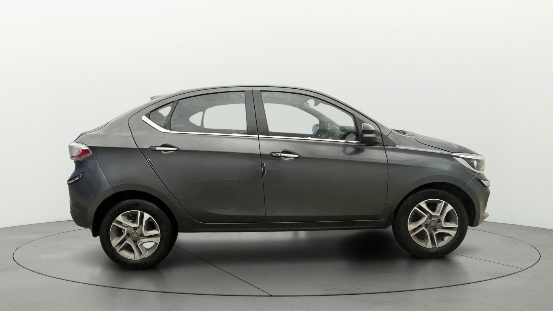 View 2022 Tata Tigor XE Diesel Image 8 Used 2022 Tata Tigor XE Diesel Image 8