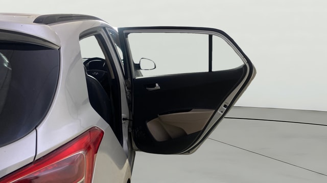 View Hyundai Grand i10 Image 7 Used Hyundai Grand i10 Image 7