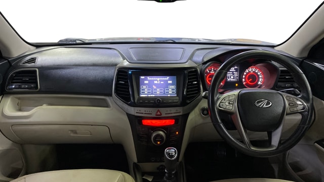 View Mahindra XUV300 Image 32 Used Mahindra XUV300 Image 32