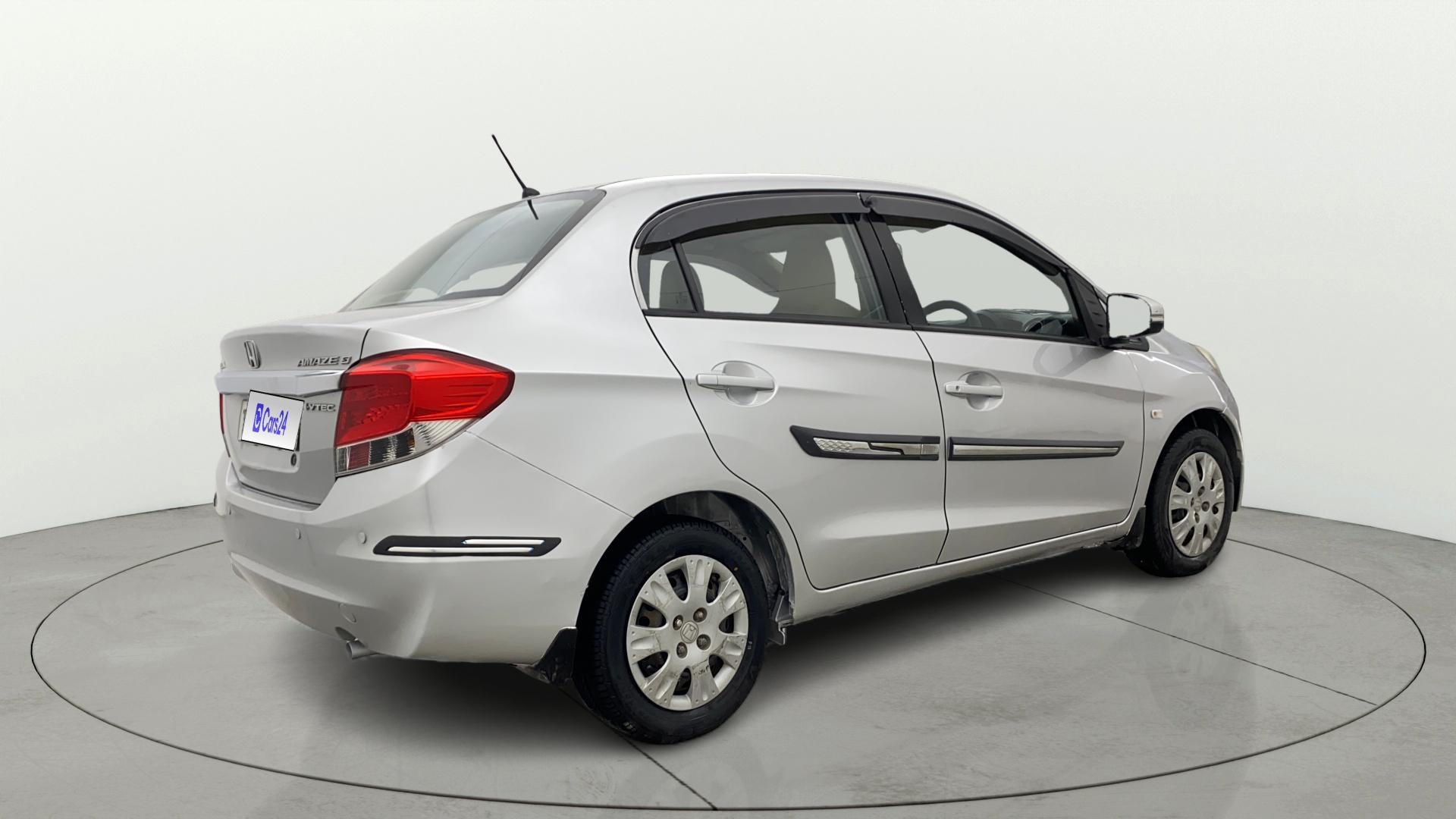 View 2015 Honda Amaze E MT Petrol BS IV Image 41 Used 2015 Honda Amaze E MT Petrol BS IV Image 41