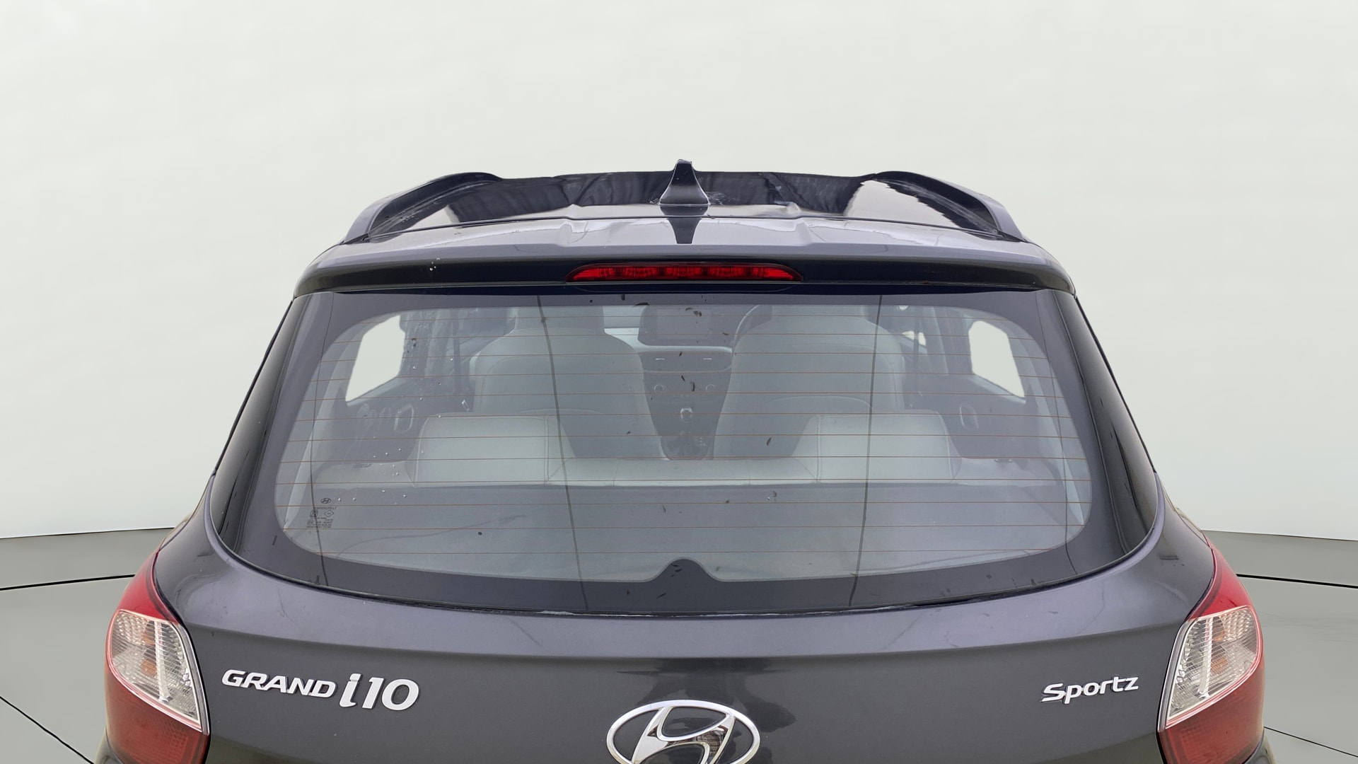 View 2022 Hyundai Grand i10 Nios Sportz Petrol AMT Image 3 Used 2022 Hyundai Grand i10 Nios Sportz Petrol AMT Image 3