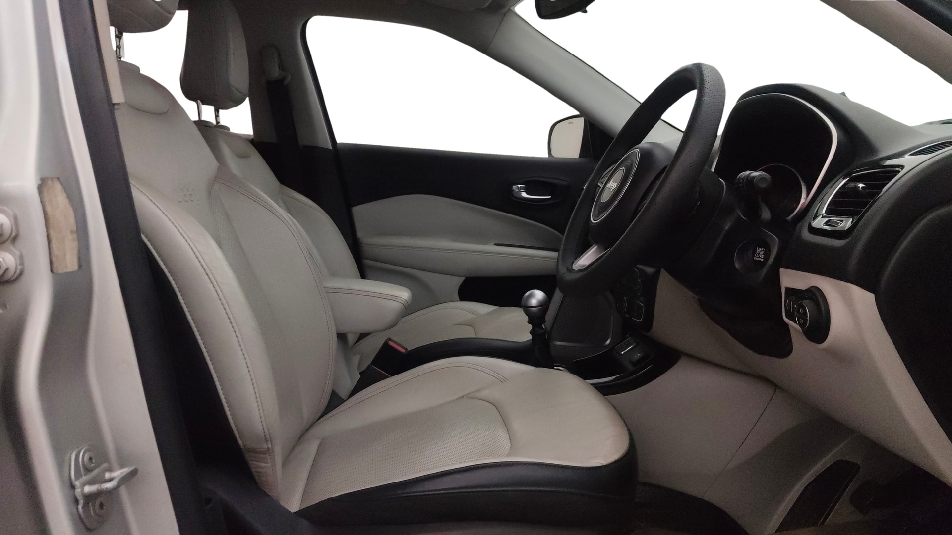 View 2018 Jeep Compass Limited 4X4 2.0 Diesel BS IV Image 26 Used 2018 Jeep Compass Limited 4X4 2.0 Diesel BS IV Image 26