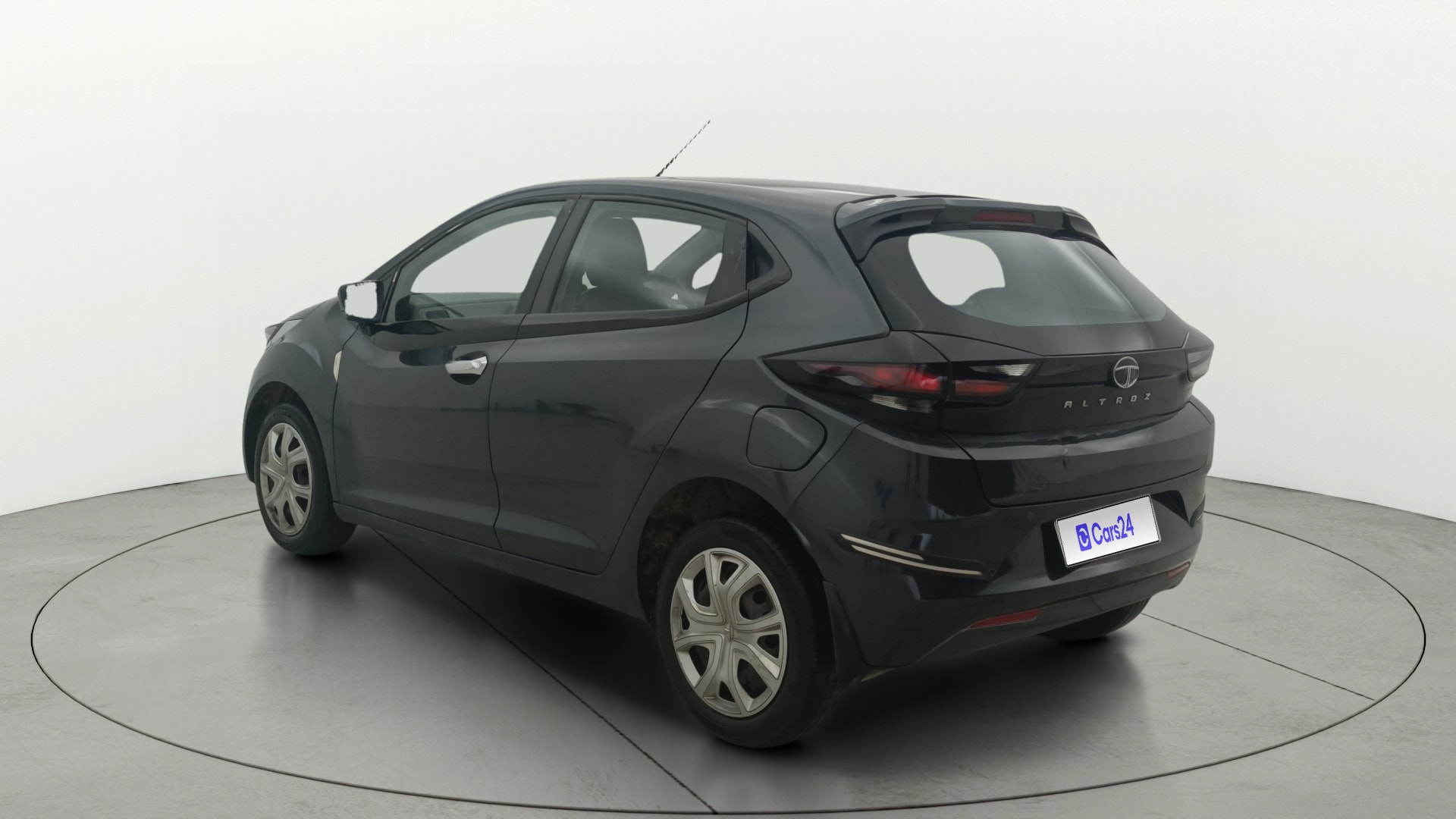 View 2021 Tata Altroz XM Plus Petrol Image 2 Used 2021 Tata Altroz XM Plus Petrol Image 2