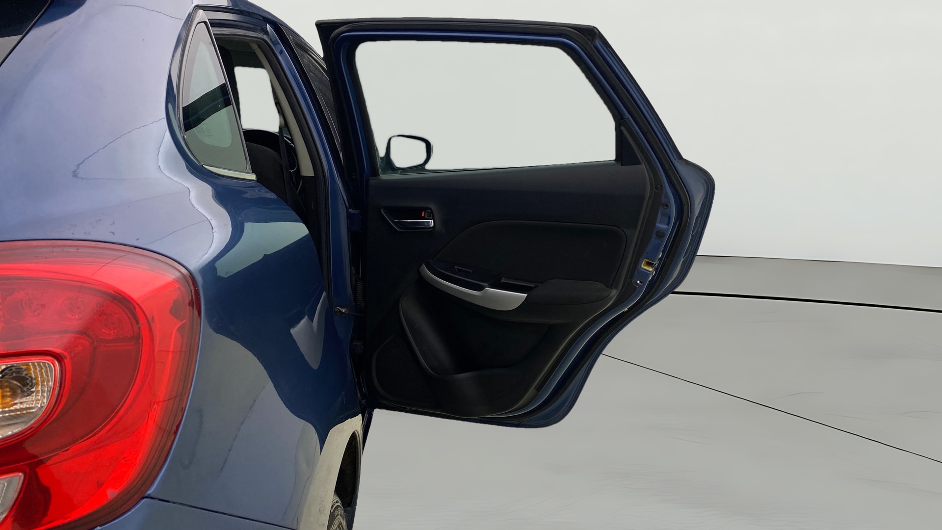 View 2016 Maruti Suzuki 1000 Base Variant Image 5 Used 2016 Maruti Suzuki 1000 Base Variant Image 5