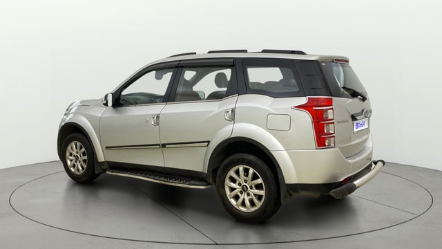 View Mahindra XUV500 Image 2 Used Mahindra XUV500 Image 2