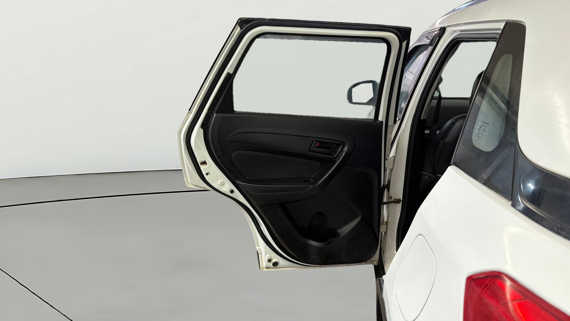 View 2019 Maruti Suzuki 1000 Base Variant Image 22 Used 2019 Maruti Suzuki 1000 Base Variant Image 22