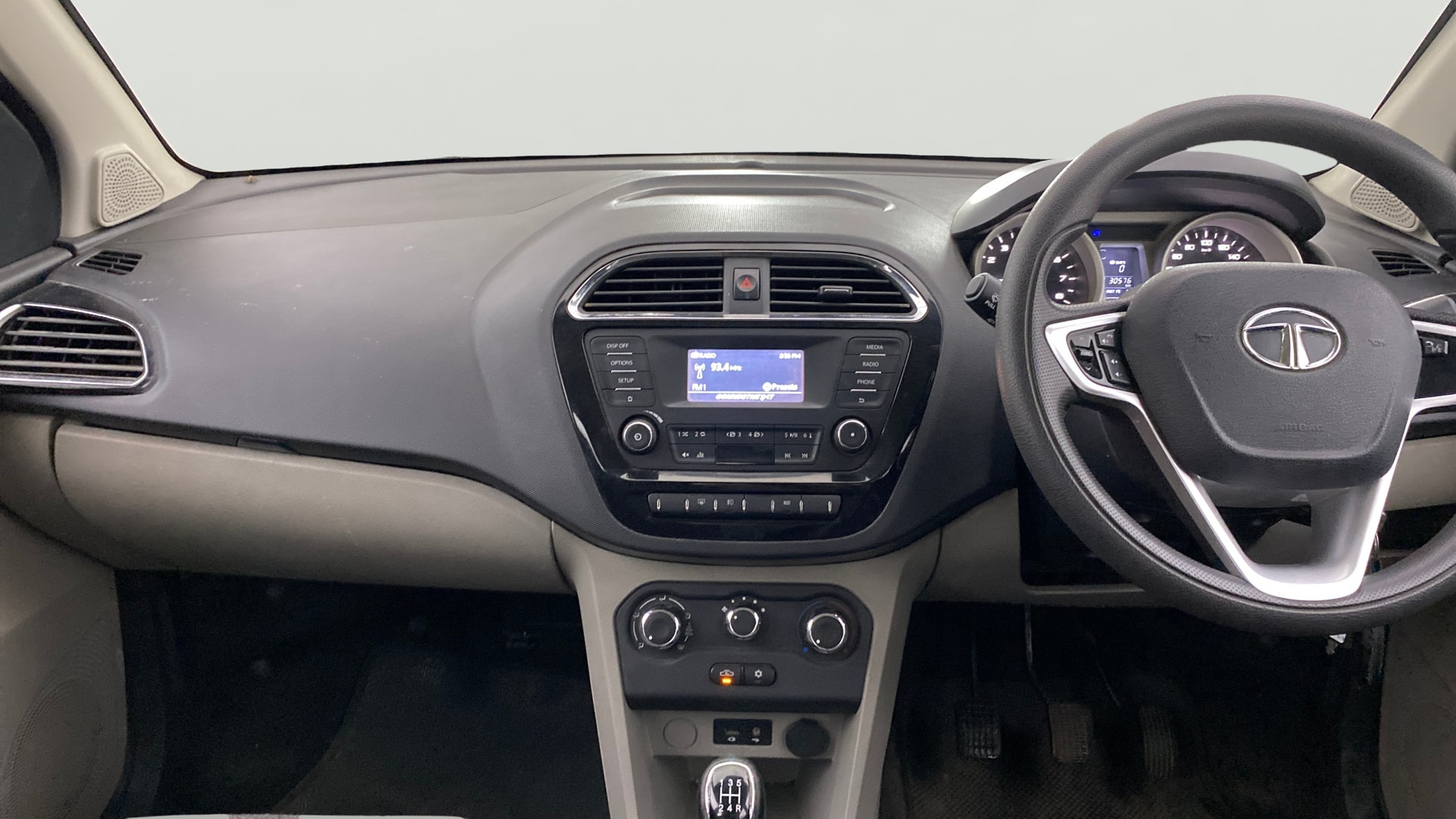 View 2017 Tata Tiago Revotorq XB Image 17 Used 2017 Tata Tiago Revotorq XB Image 17