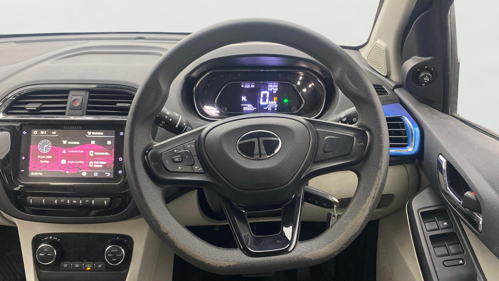 View 2024 Tata Tiago Revotorq XB Image 21 Used 2024 Tata Tiago Revotorq XB Image 21