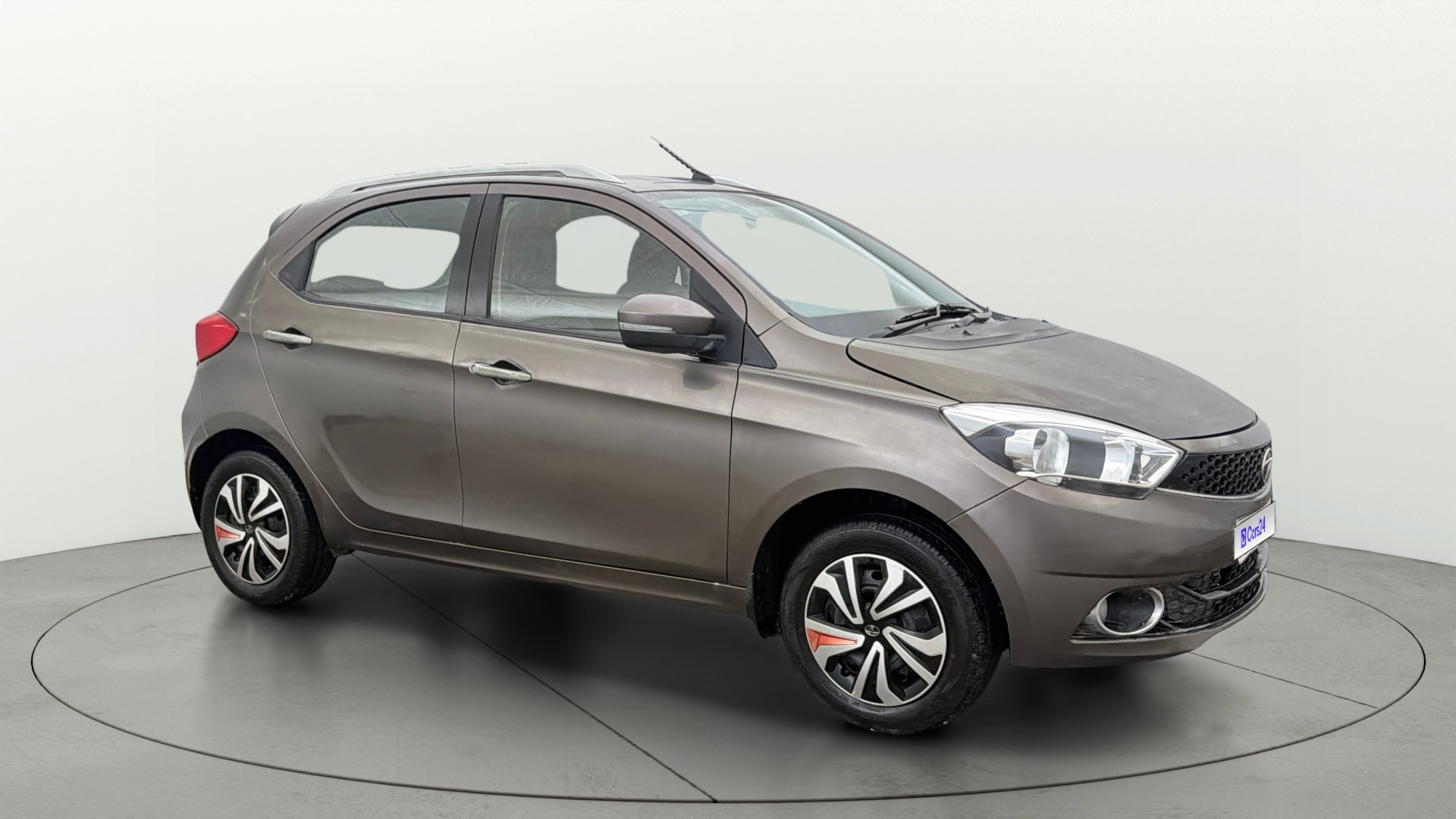 View 2016 Tata Tiago Revotorq XB Image 35 Used 2016 Tata Tiago Revotorq XB Image 35