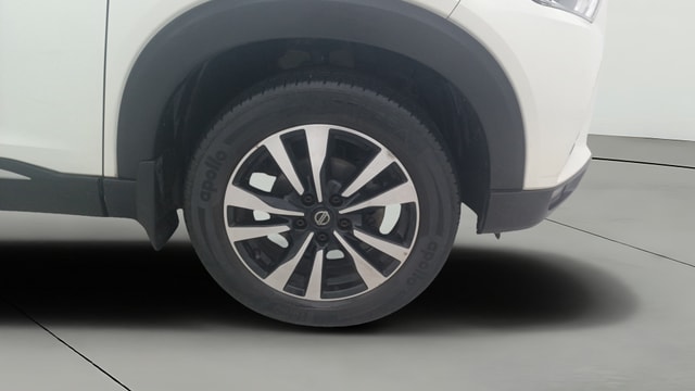 View Nissan Kicks Image 42 Used Nissan Kicks Image 42