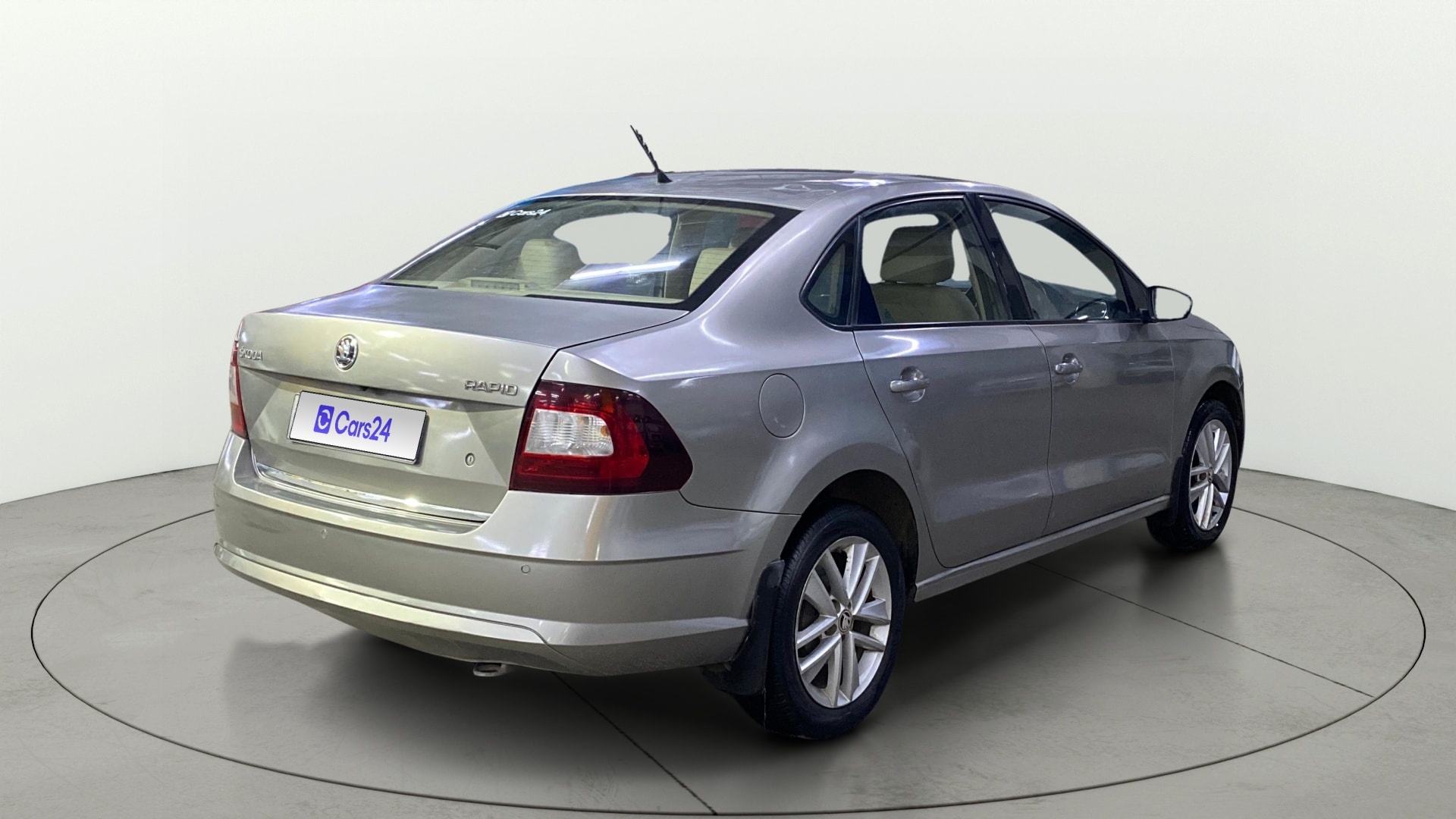 View 2018 Skoda Rapid 1.5 TDI CR Style AT BS IV Image 43 Used 2018 Skoda Rapid 1.5 TDI CR Style AT BS IV Image 43