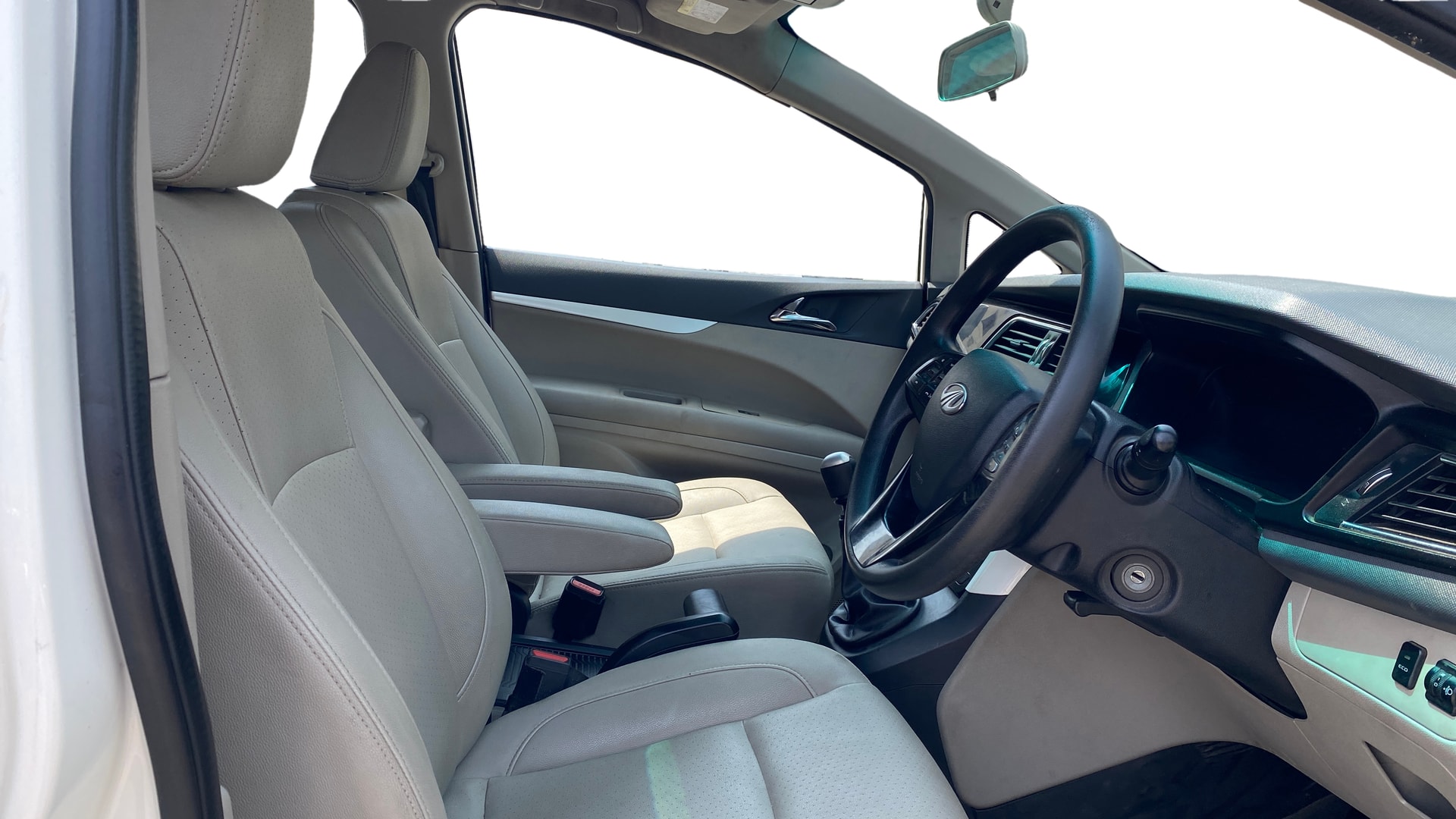 View 2018 Mahindra Marazzo M8 7-Seater Image 19 Used 2018 Mahindra Marazzo M8 7-Seater Image 19
