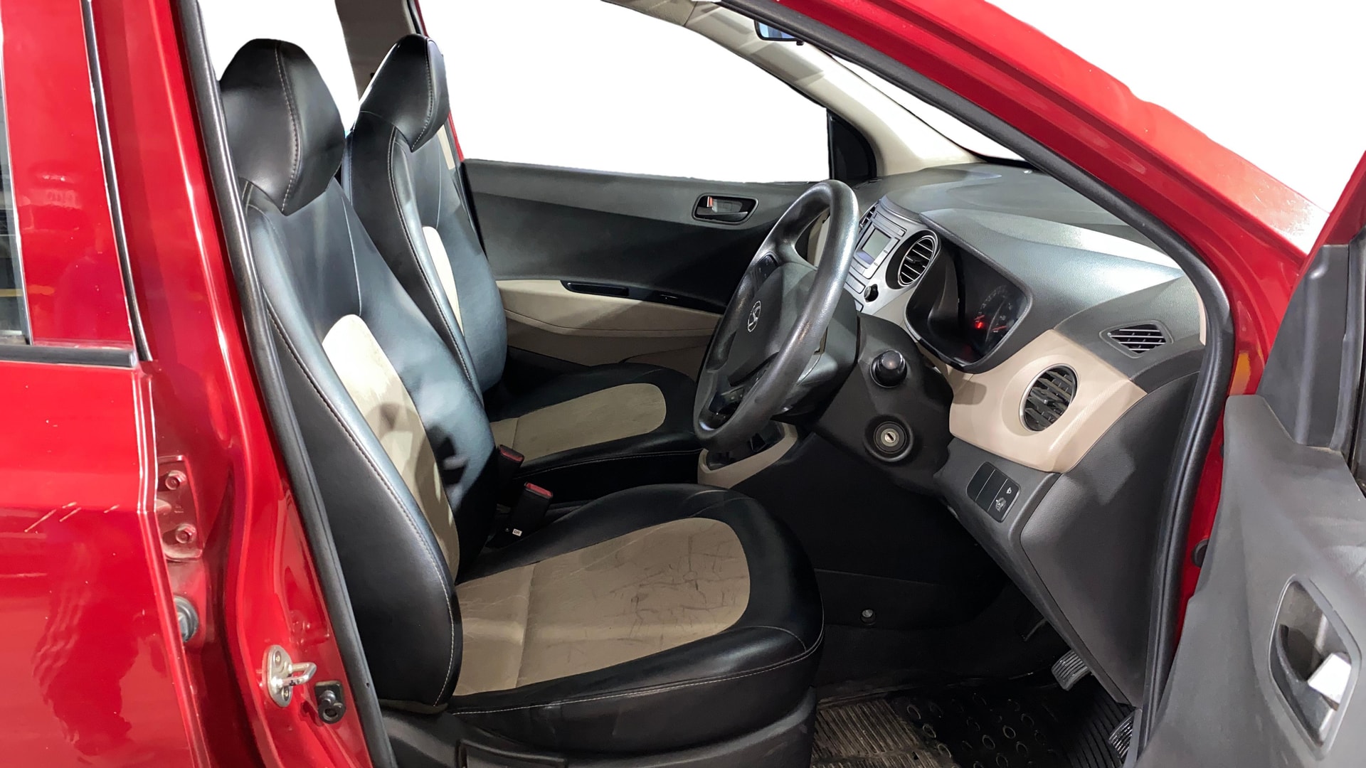View 2018 Hyundai Grand i10 Magna 1.2 Kappa VTVT Image 25 Used 2018 Hyundai Grand i10 Magna 1.2 Kappa VTVT Image 25