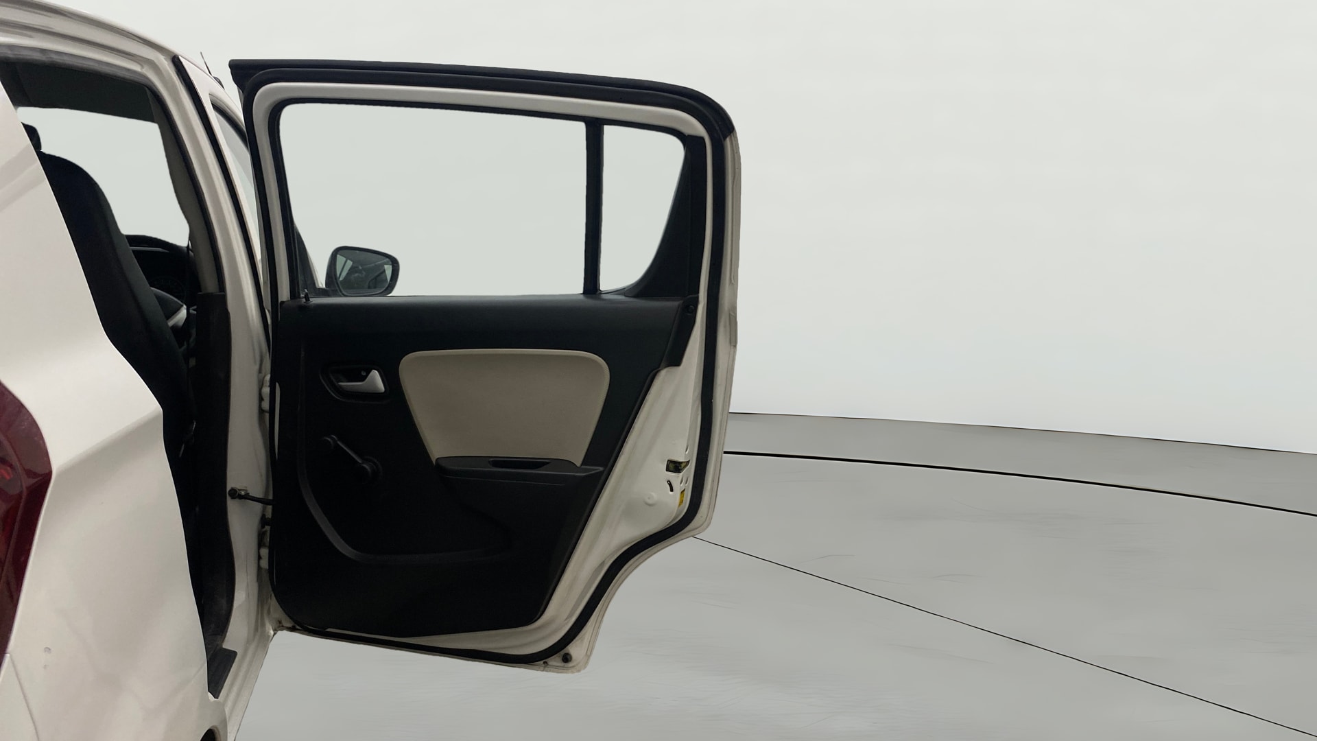 View 2022 Maruti Suzuki 1000 Base Variant Image 7 Used 2022 Maruti Suzuki 1000 Base Variant Image 7