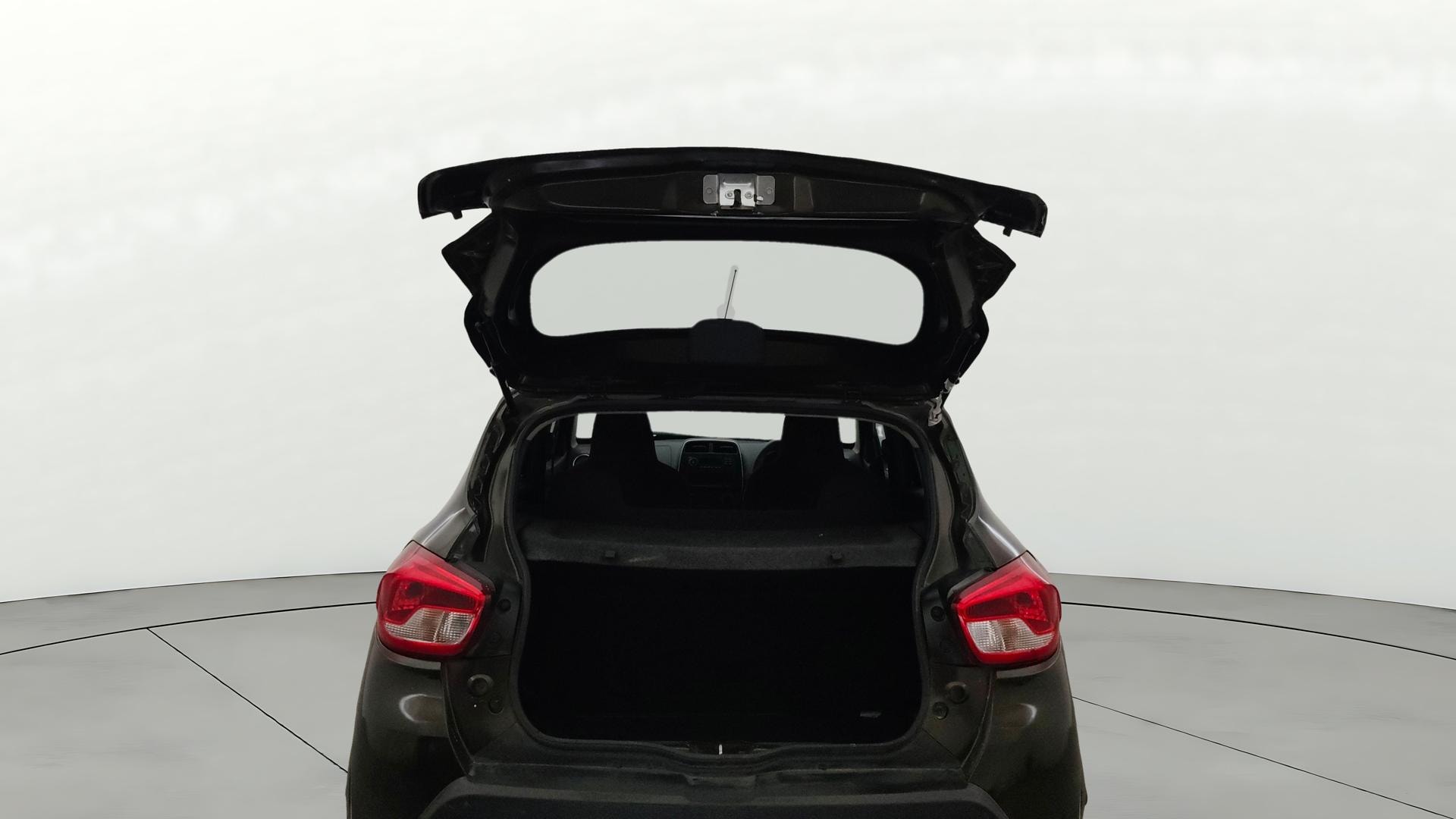 View 2016 Renault Kwid RXL Image 16 Used 2016 Renault Kwid RXL Image 16