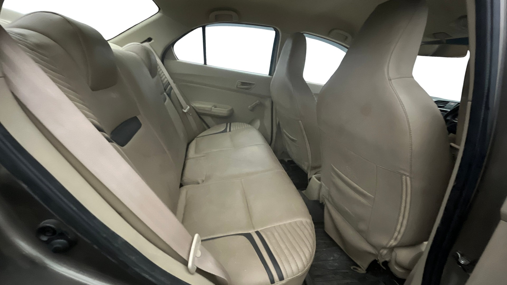 View 2019 Maruti Suzuki 1000 Base Variant Image 38 Used 2019 Maruti Suzuki 1000 Base Variant Image 38