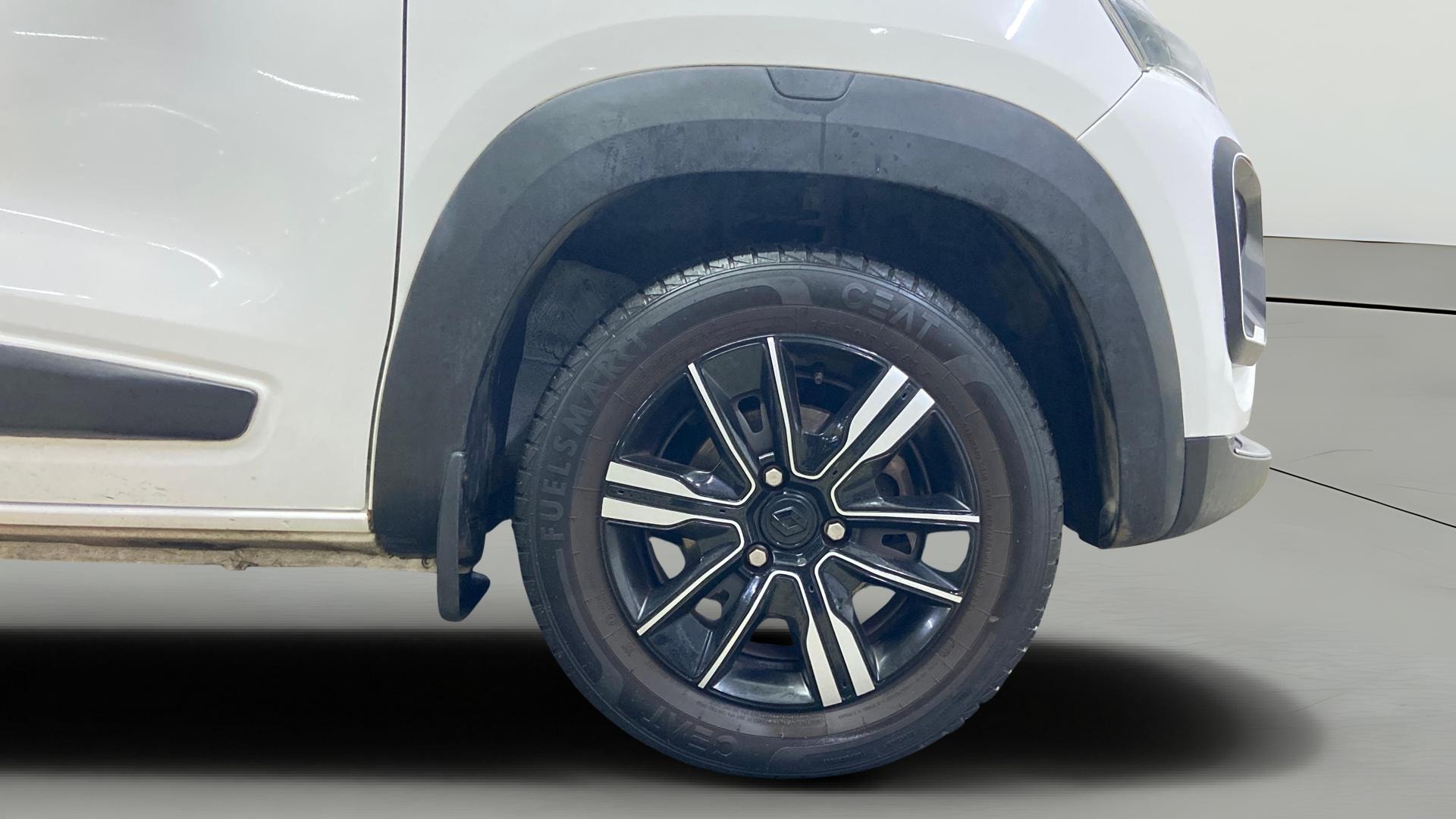View 2023 Renault Kwid RXL 1.0 BS IV Image 40 Used 2023 Renault Kwid RXL 1.0 BS IV Image 40