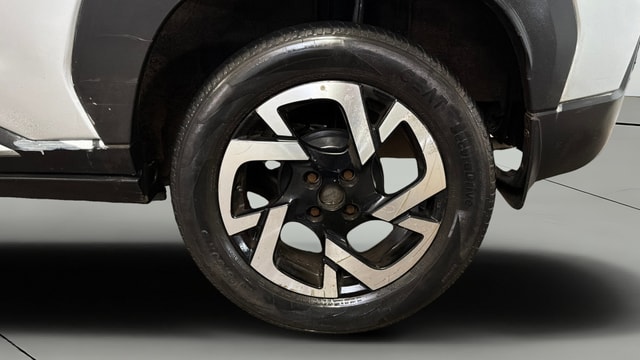 View Nissan Magnite Image 7 Used Nissan Magnite Image 7