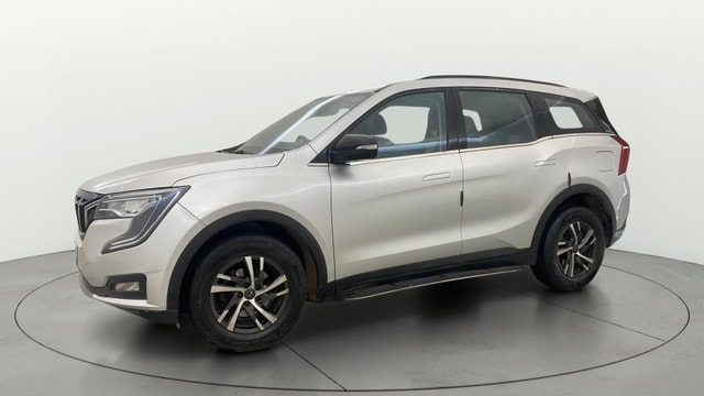 View Mahindra XUV700 Image 36 Used Mahindra XUV700 Image 36