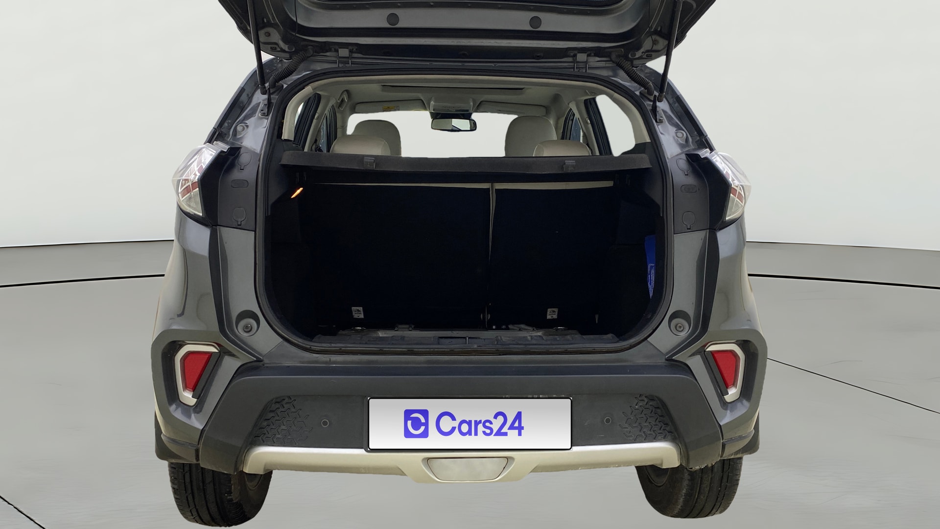 View 2022 Tata Nexon Revotorq XZA Plus AMT Image 42 Used 2022 Tata Nexon Revotorq XZA Plus AMT Image 42