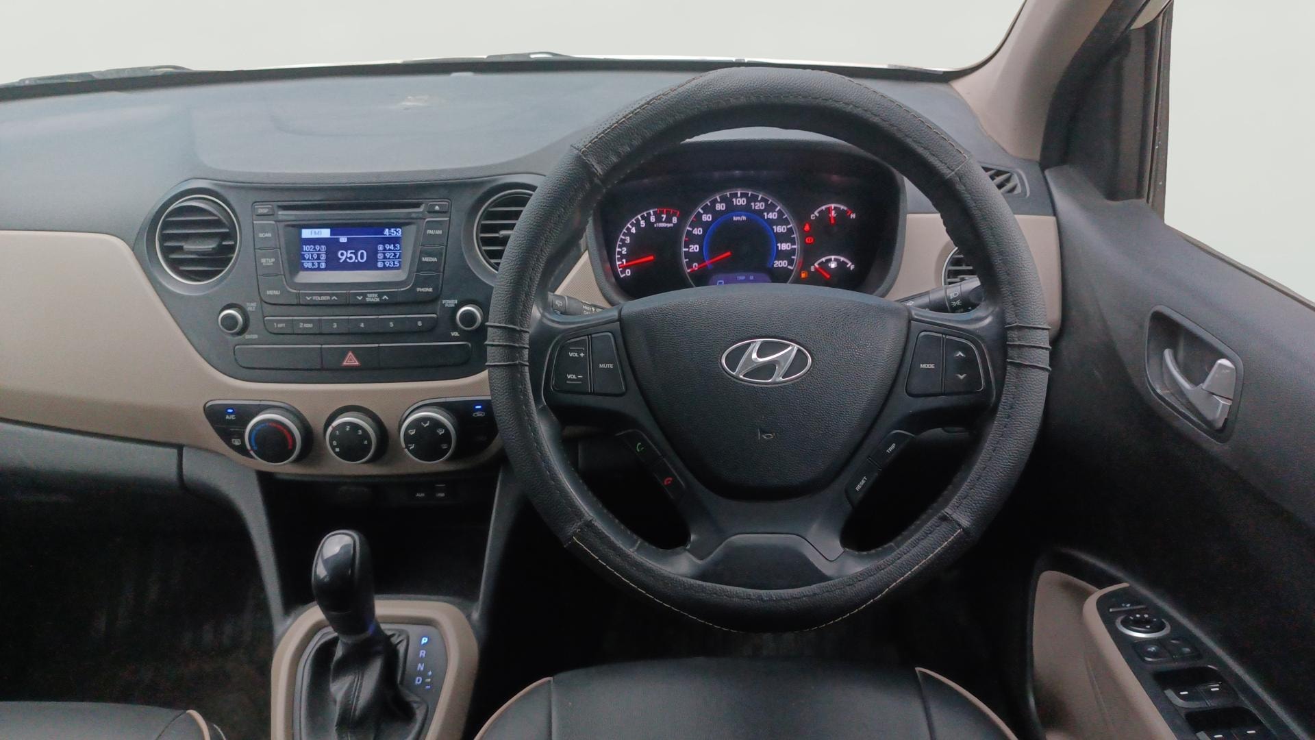 View 2015 Hyundai Grand i10 Asta AT 1.2 Kappa VTVT Image 12 Used 2015 Hyundai Grand i10 Asta AT 1.2 Kappa VTVT Image 12