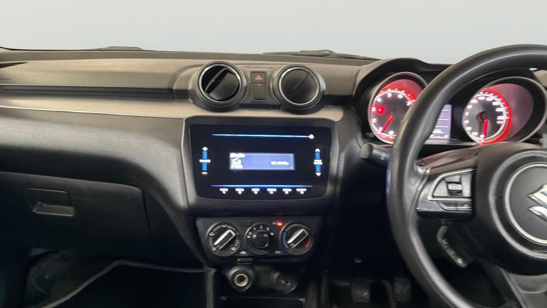 View 2022 Maruti Suzuki 1000 Base Variant Image 17 Used 2022 Maruti Suzuki 1000 Base Variant Image 17