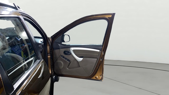 View Renault Duster Image 44 Used Renault Duster Image 44