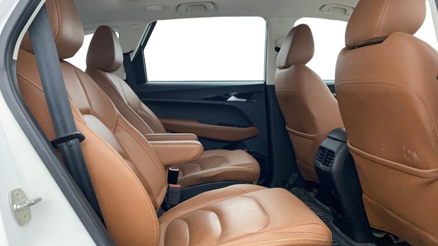View MG Hector Plus Image 38 Used MG Hector Plus Image 38