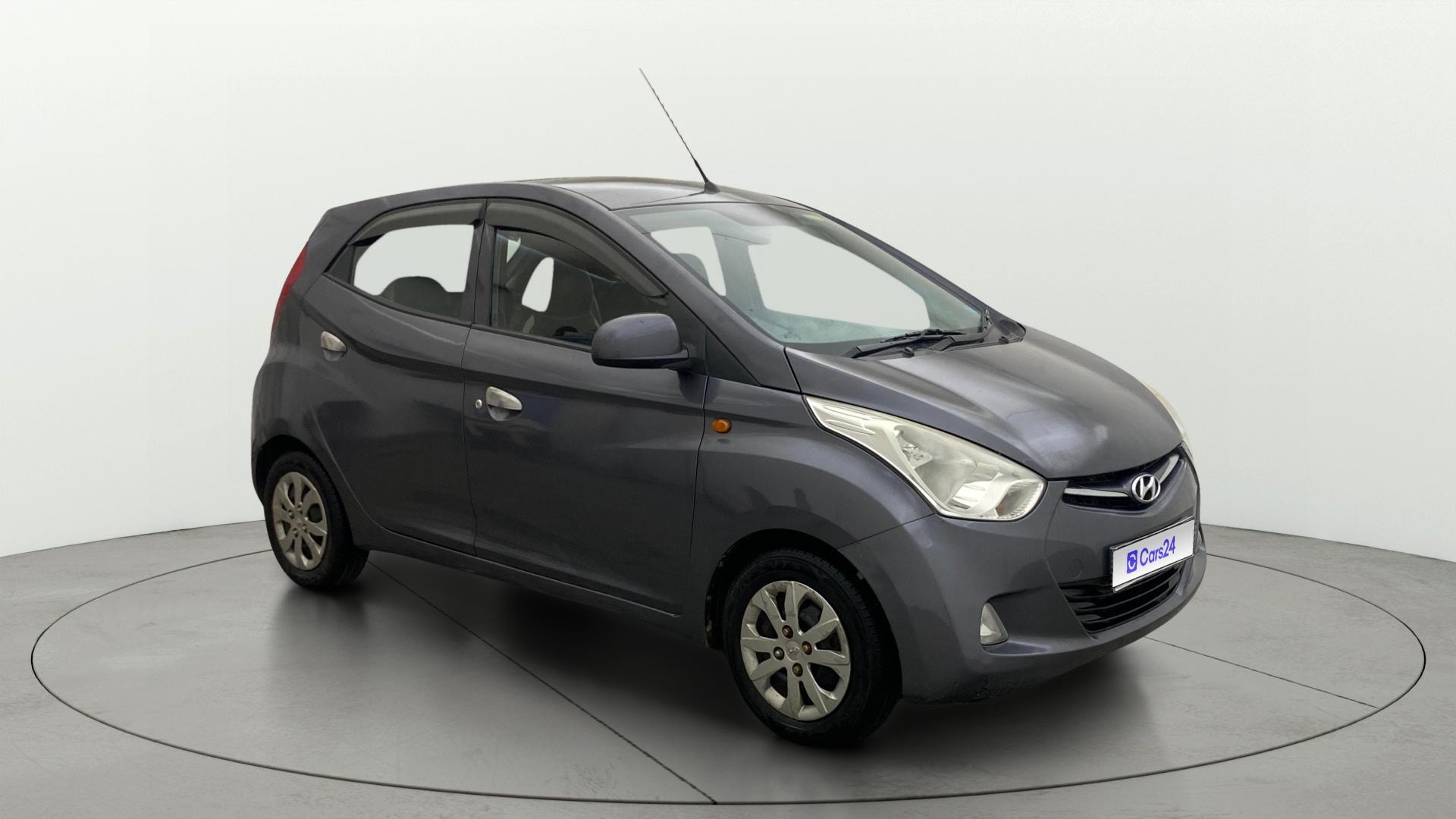 View 2018 Hyundai EON Sportz Image 21 Used 2018 Hyundai EON Sportz Image 21