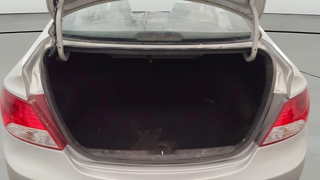 View Hyundai Fluidic Verna Image 38 Used Hyundai Fluidic Verna Image 38