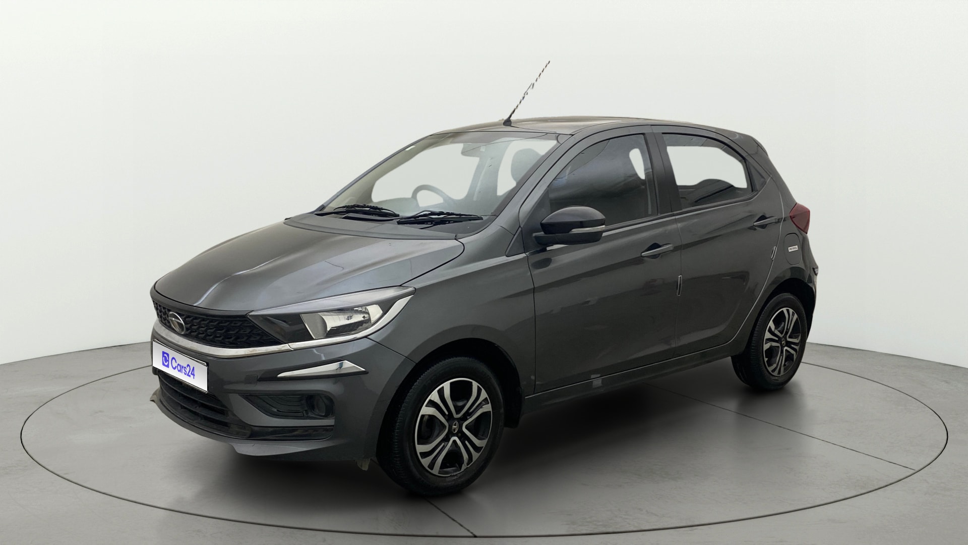 View 2022 Tata Tiago Revotorq XB Image 35 Used 2022 Tata Tiago Revotorq XB Image 35