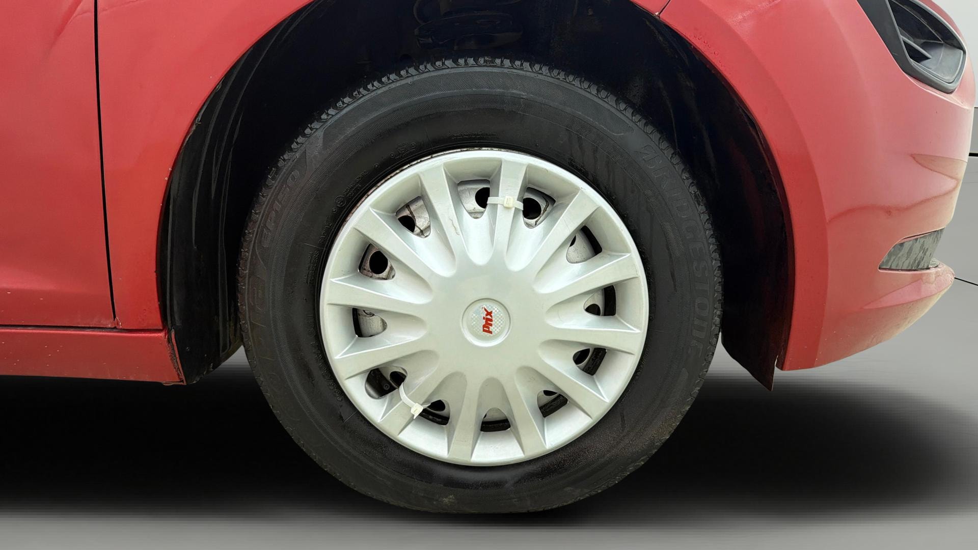 View 2021 Tata Altroz XE Petrol Image 39 Used 2021 Tata Altroz XE Petrol Image 39