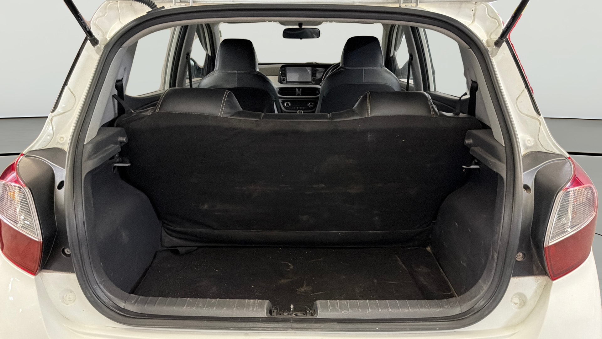 Used 2022 Hyundai Grand i10 Nios Used 2022 Hyundai Grand i10 Nios